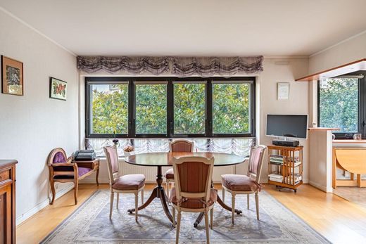 Apartment in Suresnes, Hauts-de-Seine