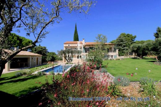 Villa in Fontvieille, Bouches-du-Rhône