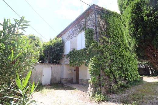 Luxury home in Villeneuve-lès-Avignon, Gard