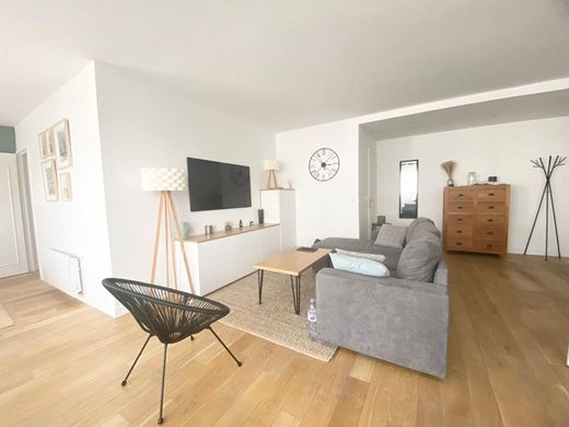 Apartment in Malakoff, Hauts-de-Seine