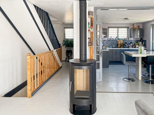 Luxury home in Doubs, Bourgogne-Franche-Comté