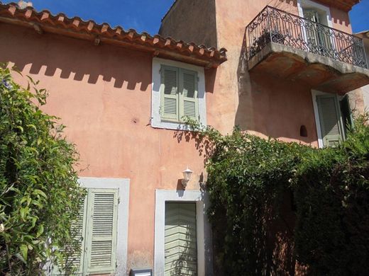 豪宅  Vico, South Corsica