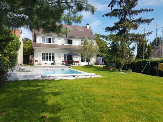 Casa di lusso a Yerres, Essonne