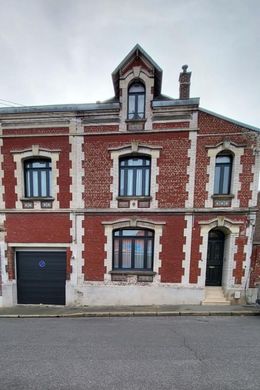 Luxe woning in Saint-Quentin, Aisne