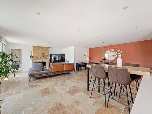 Luxury home in Alençon, Orne