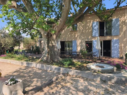 Luxury home in Monteux, Vaucluse