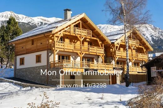 Chalet à Saint-Chaffrey, Hautes-Alpes