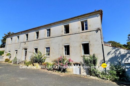 Casa di lusso a Chaillé-les-Marais, Vandea