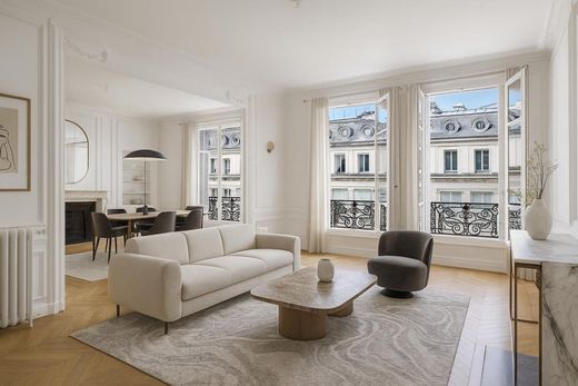 Apartment / Etagenwohnung in Saint-Germain, Odéon, Monnaie, Paris