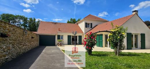 Casa de luxo - Tournan-en-Brie, Seine-et-Marne