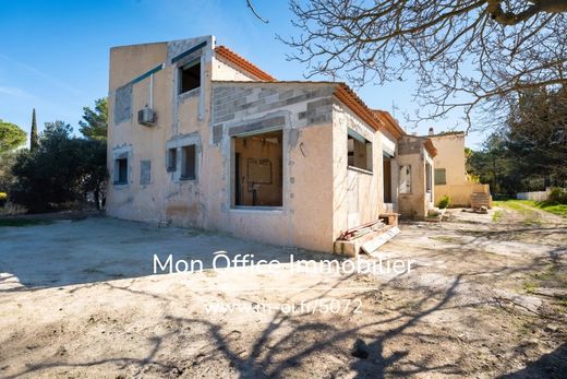 Villa in Ventabren, Bouches-du-Rhône