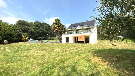 Luxury home in Le Sourn, Morbihan