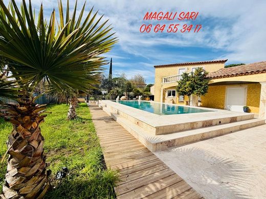 Villa in Alès, Gard