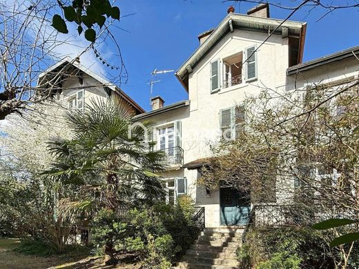 别墅  Pau, Pyrénées-Atlantiques