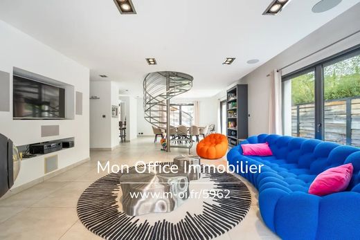 Villa in Ventabren, Bouches-du-Rhône