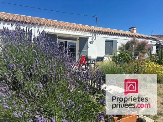 Luxury home in L'Épine, Vendée