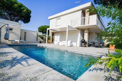 Luxury home in Agde, Hérault