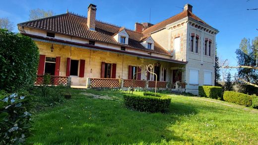 豪宅  Saint-Laurent-des-Hommes, Dordogne