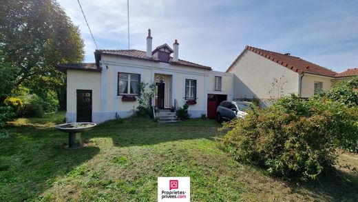 Luxury home in Achères, Yvelines