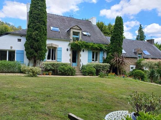 Luxury home in Pluvigner, Morbihan