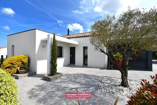 Luxury home in Saint-Gilles-Croix-de-Vie, Vendée