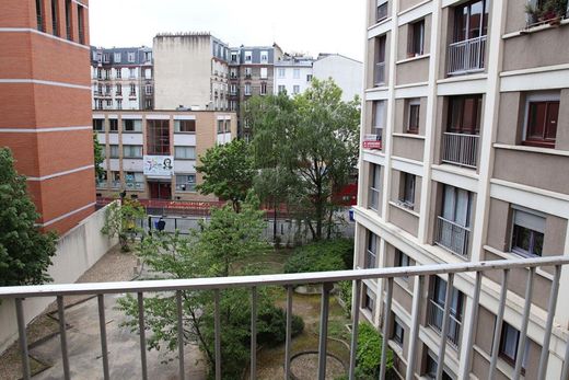Pantin, Seine-Saint-Denisのアパートメント