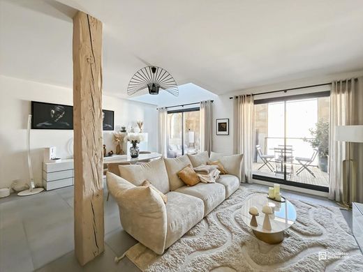 Apartment in Bordeaux, Gironde