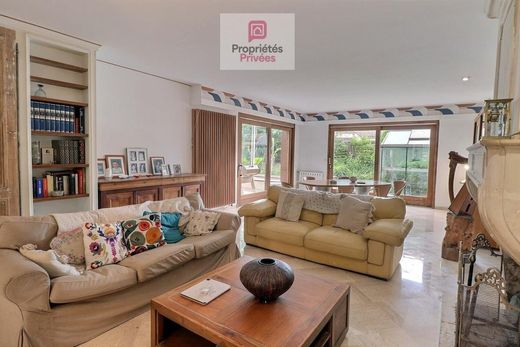Luxury home in Aigrefeuille-d'Aunis, Charente-Maritime
