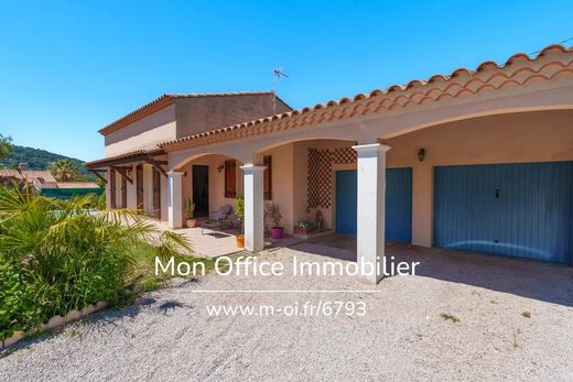 Luxus-Haus in Le Beausset, Var