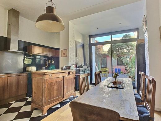 Luxury home in Bordeaux, Gironde