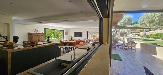 Luxury home in Sanary-sur-Mer, Var