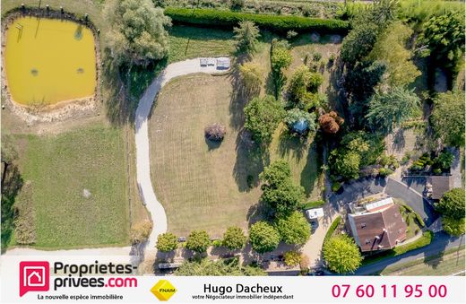 Luxury home in Thénioux, Cher