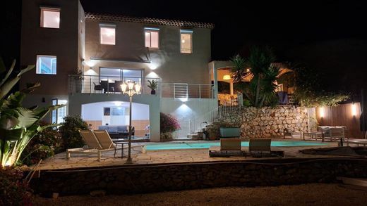 Villa in Septèmes-les-Vallons, Bouches-du-Rhône