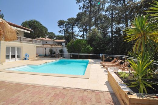 Villa in Pyla sur Mer, Gironde
