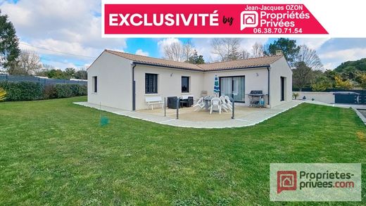 Luxury home in Étaules, Charente-Maritime