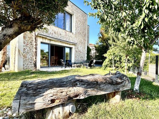 Luxury home in Floirac (Gironde), Gironde