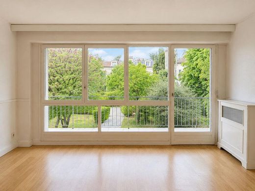 Apartment in Nanterre, Hauts-de-Seine