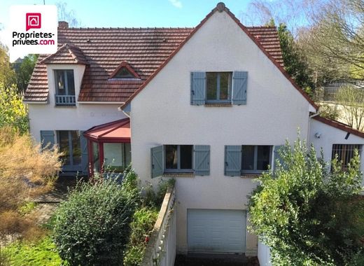 Luxury home in Houdan, Yvelines