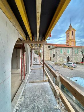 Apartment in Châteauneuf-Villevieille, Alpes-Maritimes