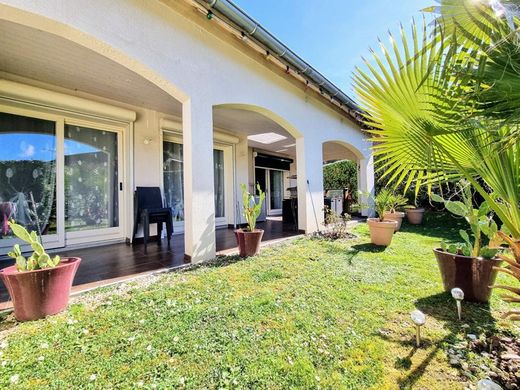 豪宅  Chambéry, Savoy