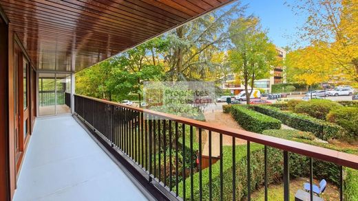 Le Chesnay, Yvelinesのアパートメント