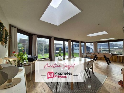 Luxury home in Montivilliers, Seine-Maritime