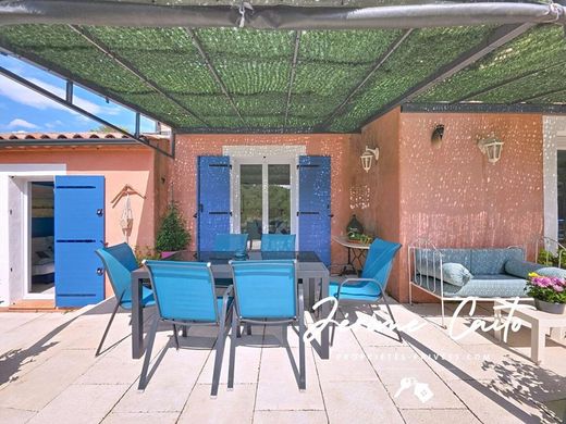 Luxury home in Nîmes, Gard