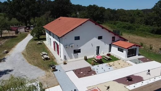 Demeure ou Maison de Campagne à Saint-Jean-de-Marsacq, Landes