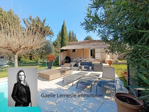 Villa a Fontvieille, Bocche del Rodano