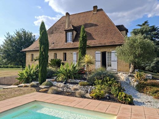 Luxury home in Eynesse, Gironde