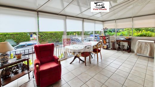 Luxury home in Ville-d'Avray, Hauts-de-Seine