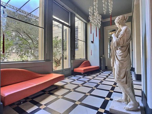 Villa in Bordeaux, Gironde