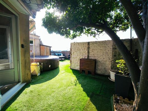 Luxury home in Cagnes-sur-Mer, Alpes-Maritimes