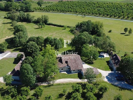 Luxury home in Beaumont-du-Périgord, Dordogne